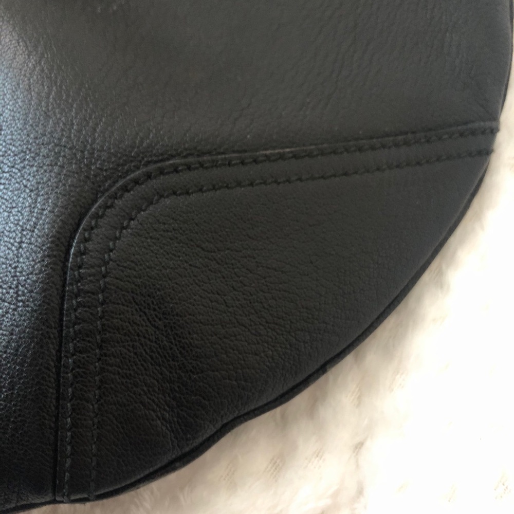 Authentic Gucci Black Leather Princy Hobo Bag - Picture 13 of 14